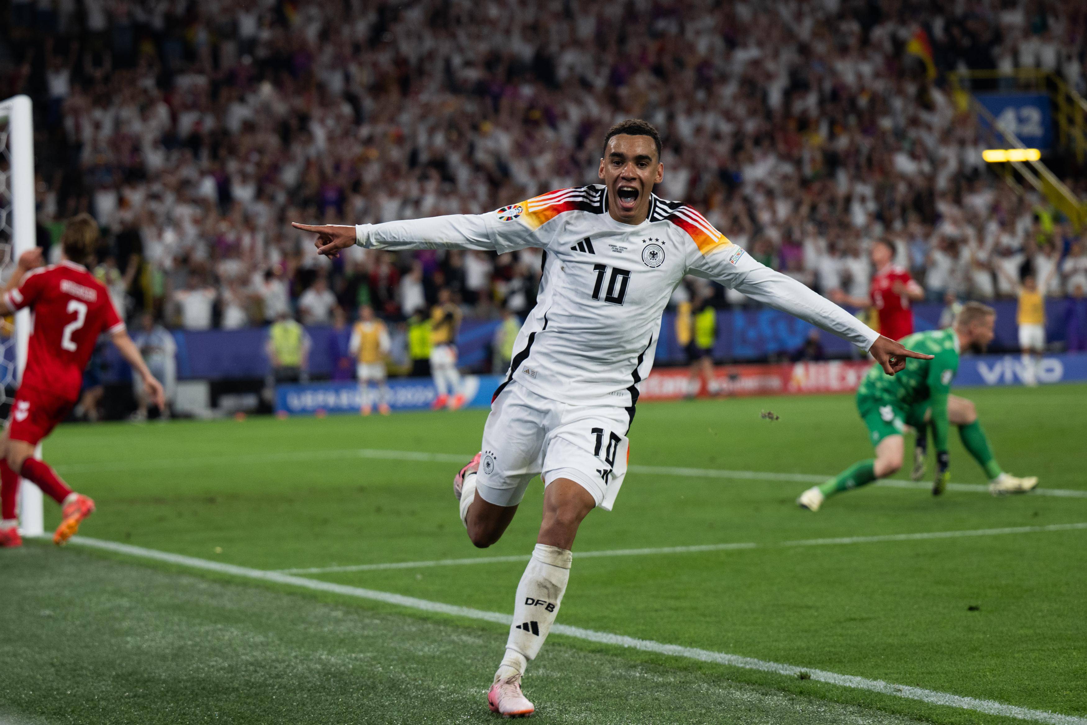 也构成助推 也构成助推