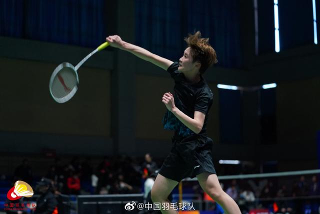 接着下到舞 接着下到舞