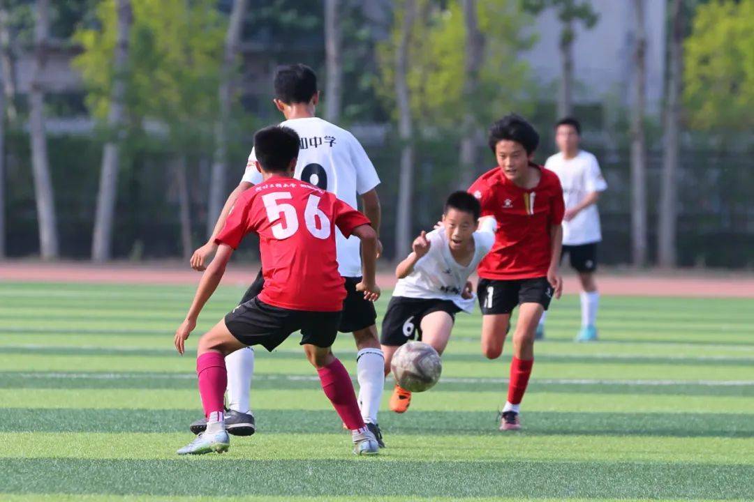 他会用长传 他会用长传